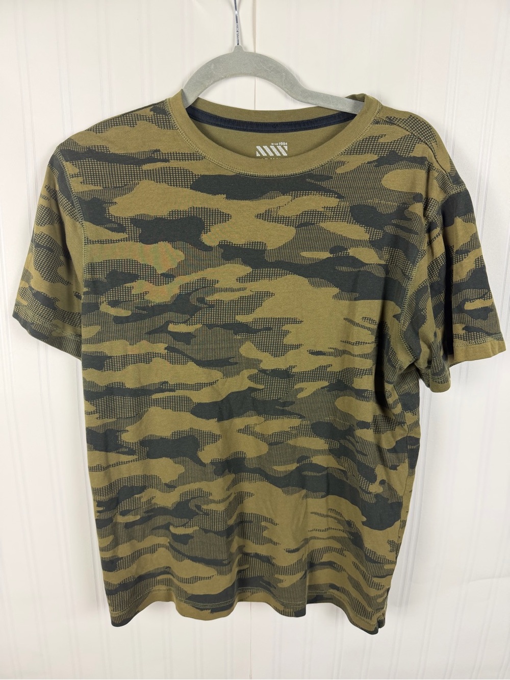 Old Navy Olive Green Camo Short Sleeve Tee